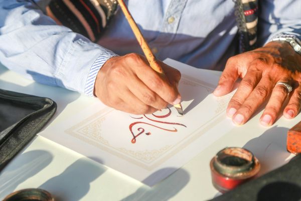Découvrez les avantages des cours collectifs d'arabe